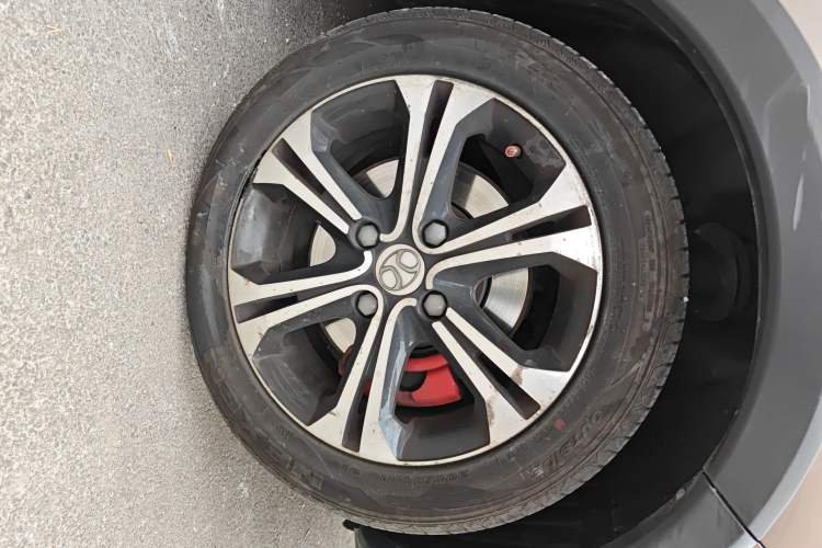 Used BAIC New Energy EX 2018 EX360 Trendy Edition Right Front Wheel Hub