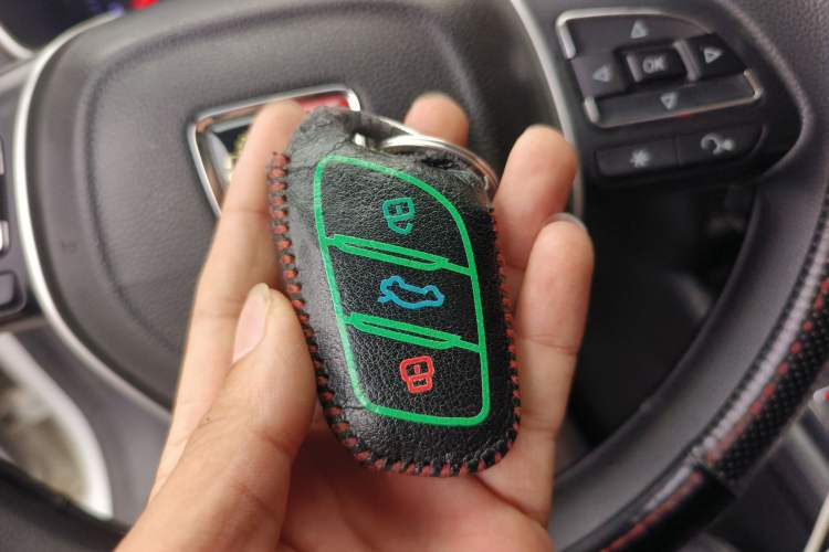 Used Roewe RX3 2020 1.6L CVT 4G Connected Ultra-Fun Elite Edition