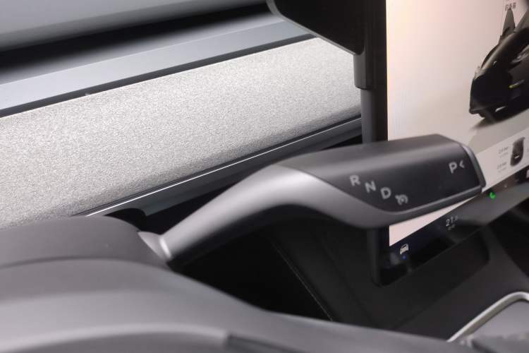 Used Tesla Model Y 2023 Rear-Wheel-Drive Version