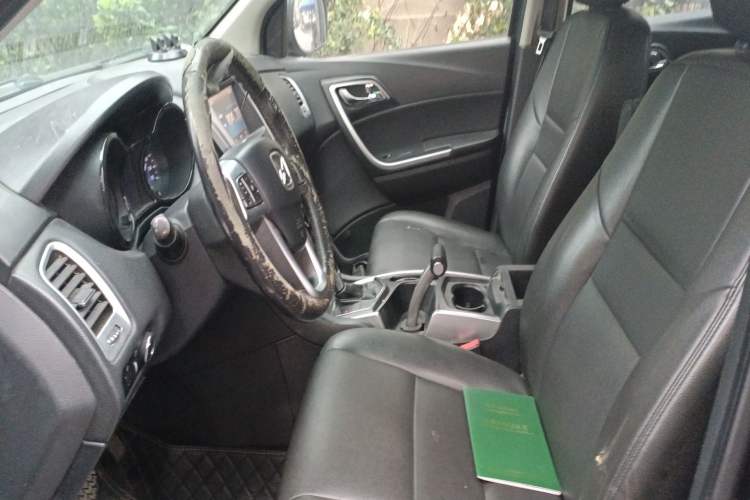 Used JMC Yusheng S350 2013 2.4T Automatic 4x4 Diesel Ultra-Luxury 5-Seater
