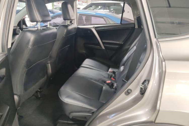 Used Toyota RAV4 2018 2.5L Automatic 4x4 Elite i Edition
