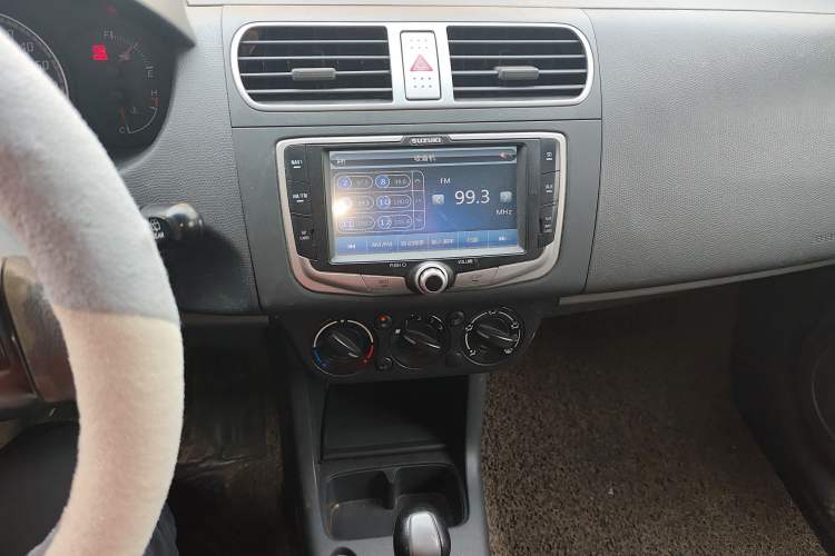 Used Suzuki Swift 2011 1.5L Automatic Fashion Edition
