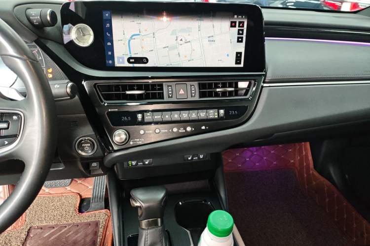 Used Lexus ES 2022 300h Deluxe Edition