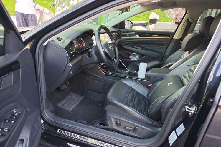 Used Volkswagen Passat 2020 330TSI Elite Edition China VI