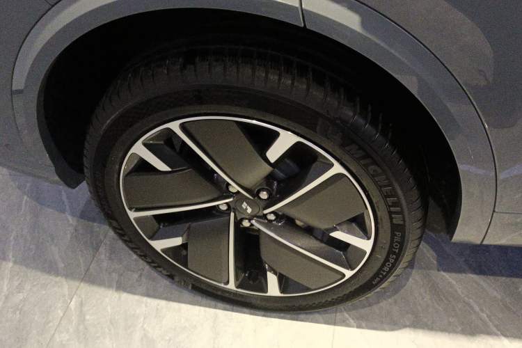 Used Li Auto L7 2025 Ultra Smart Refreshed Edition
