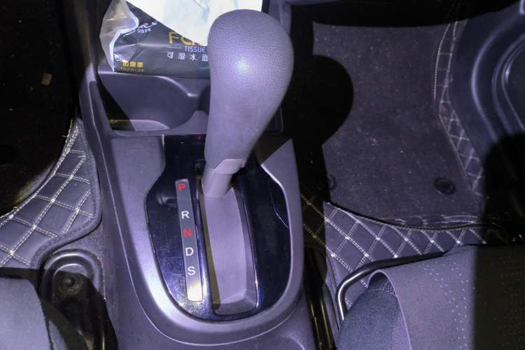 Used Honda Fit 2014 1.5L LX CVT Comfort Model Gear Lever