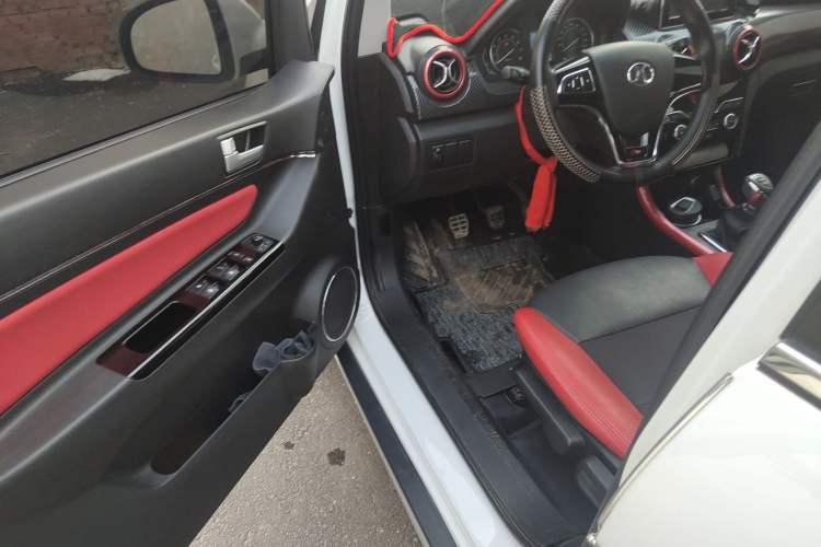 Used BAIC Senova X25 2015 1.5L Manual Elite Edition