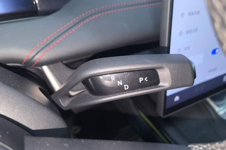 Used Xiaomi Auto SU7 2024 Four-Wheel Drive Ultra-Long Range Advanced Intelligent Driving Max Edition Gear Lever