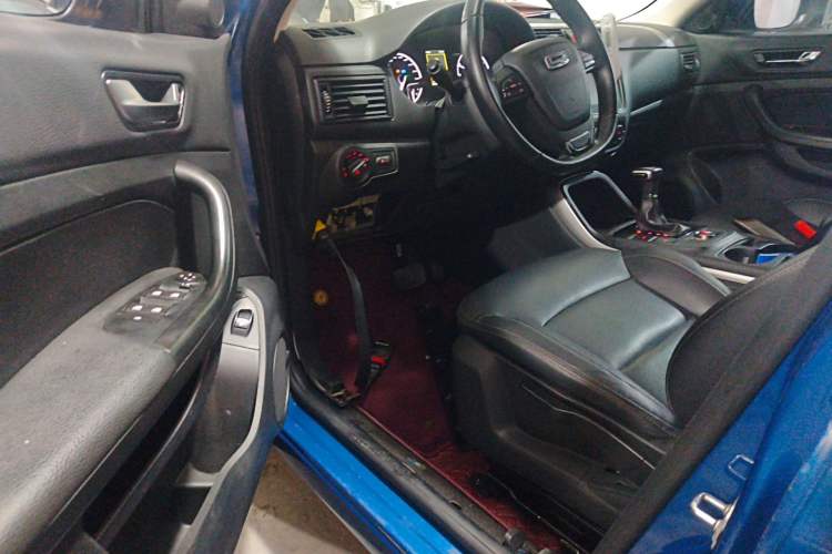 Used Qoros 5 2018 Revised Version 1.6T Automatic Leading Edition
