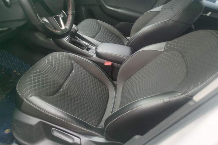 Used Skoda Kodiaq 2018 Facelifted TSI330 5-Seater Two-Wheel-Drive Comfort Edition Left Front Seat