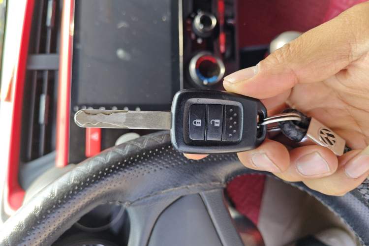 Used Honda Fit 2016 1.5L LXS CVT Comfort Sunroof Version
