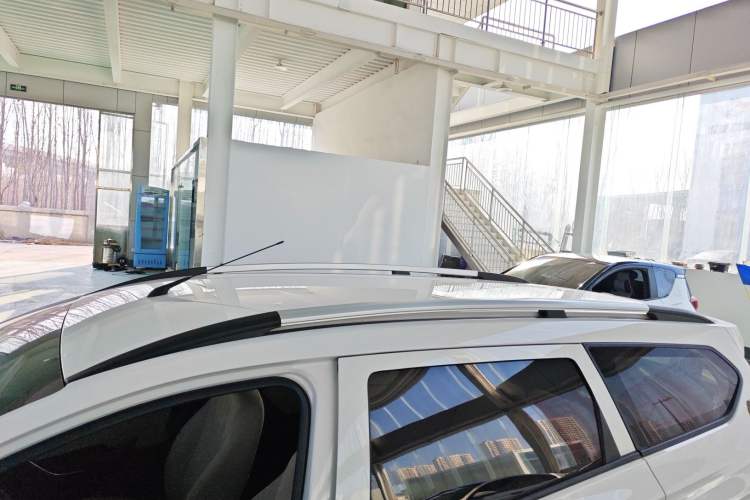 Used Baojun 310W 2017 1.5L Manual Comfort Version China VI Emission Standard
