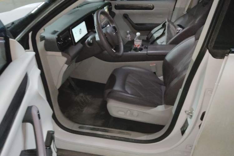 Used Leapmotor C11 2024 Range-Extended 300 Luxury Edition Left Front Seat