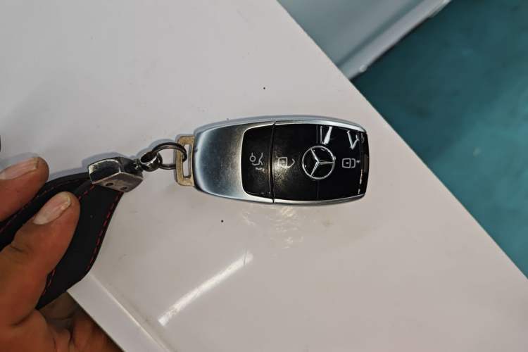 Used Mercedes-Benz E-Class New Energy 2022 Restyled E 350 e L Plug-in Hybrid Sports Sedan Interior 1