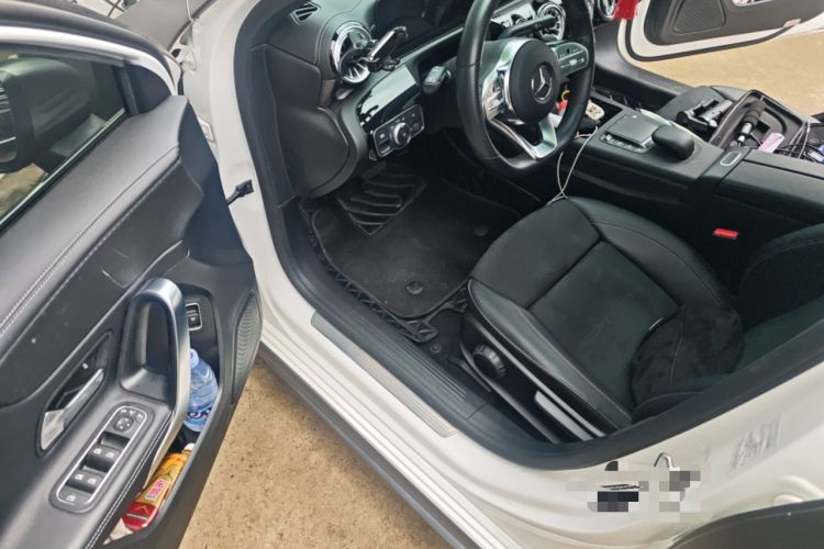 Used Mercedes-Benz A-Class 2022 Second Facelift A 200 L Sport Sedan Fashion Version
