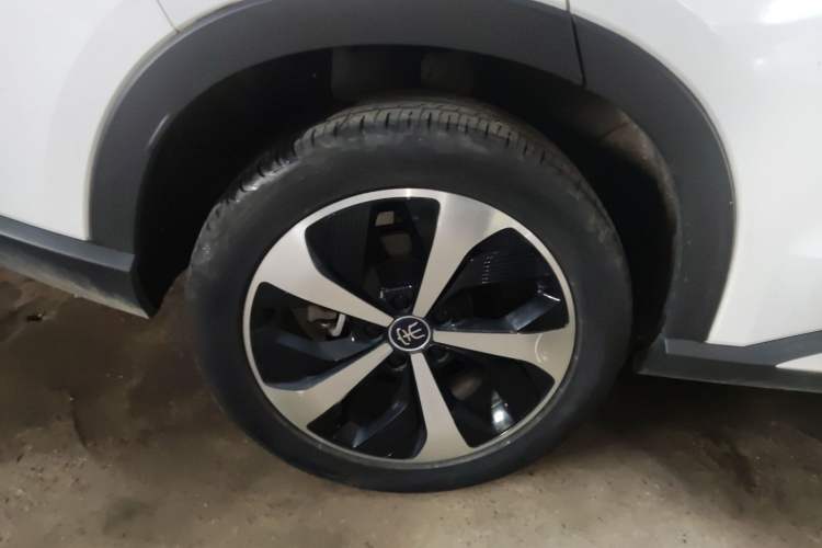 Used BYD Song PLUS New Energy 2021 DM-i 51KM Prestige Model Right Rear Wheel Hub