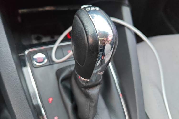 Used Volkswagen Sagitar 2017 180TSI Automatic Luxury Edition