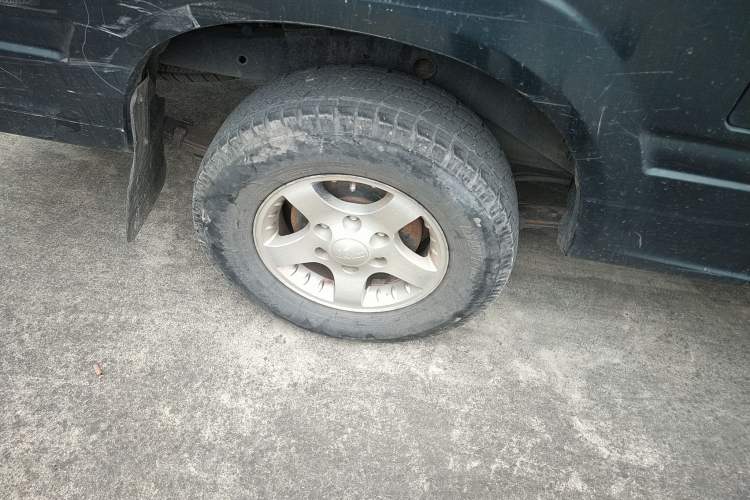 Used JMC Baodian 2018 2.9T New Value-Packed Two-Wheel-Drive Diesel Comfort Version with Extended Cargo Bed – JX4D30B5L
