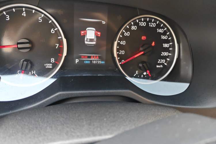 Used Toyota Wildlander 2023 2.0L CVT Two-Wheel Drive Leading Edition Odometer Close Up