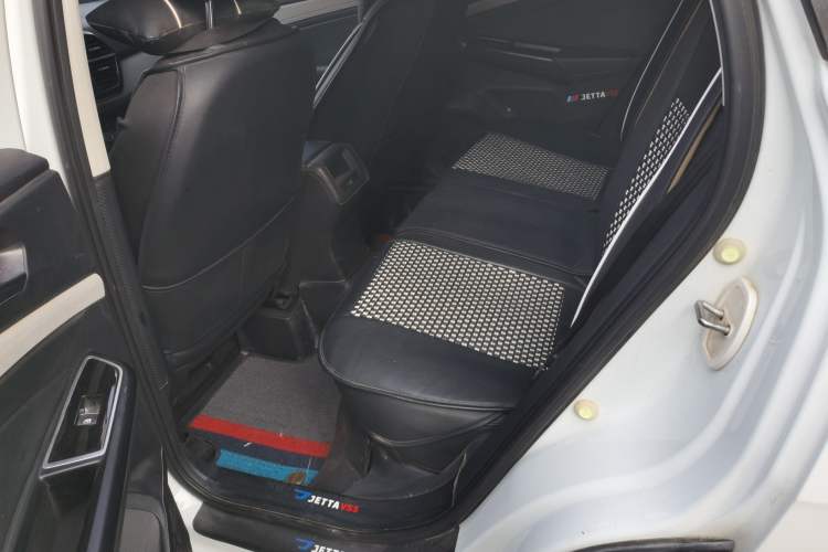 Used Jetta VS5 2023 280TSI Manual Entry-Level Model Left Rear Seat