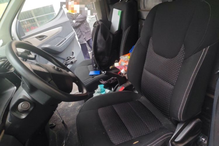 Used SAIC MAXUS EV30 2022 Pure-Electric Smart Logistics Expert with Long Wheelbase Guoxuan