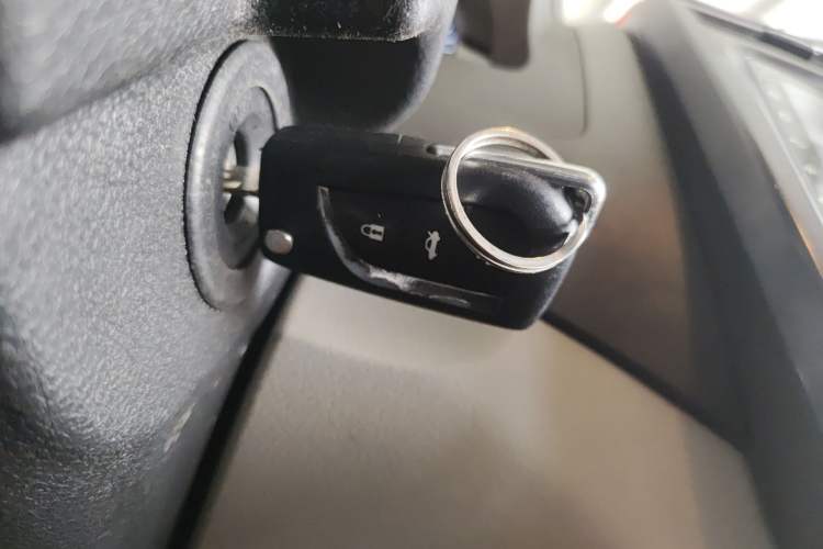 Used FORTHING Joyear XV 2016 1.6L CVT Comfort Model