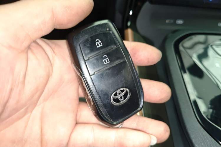 Used Toyota bZ3 2023 616 km Long-Range Premium
