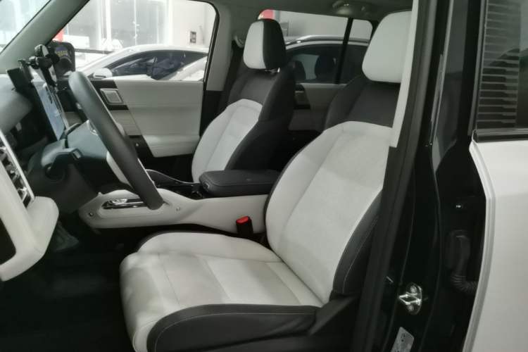 Used iCAR 03 2024 472km Four-Wheel Drive Long-Range Version Left Front Seat