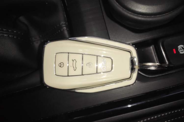 Used Geely Auto Vision X6 2021 PRO 1.4T Manual Luxury Model
