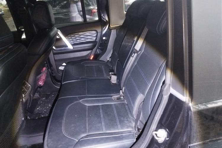 Used BAIC Off-Road BJ40 2018 PLUS 2.3T Automatic Four-Wheel Drive Flagship Version China V Emission Standard
