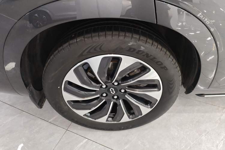 Used Hima AITO M7 2024 1.5T Rear-Drive Plus Version 6 Seats