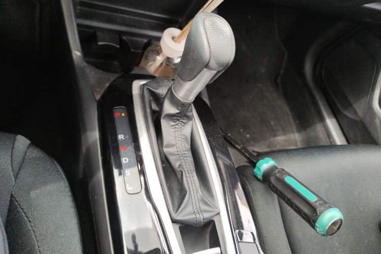 Used Honda Envix 2022 180TURBO CVT Enjoyment Version Gear Lever