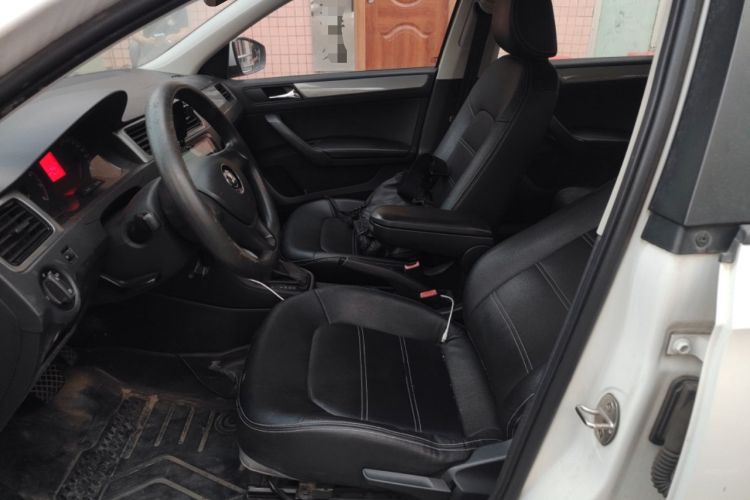 Used Volkswagen Santana 2015 Haval H6 1.6L Automatic Luxury Model Left Front Seat