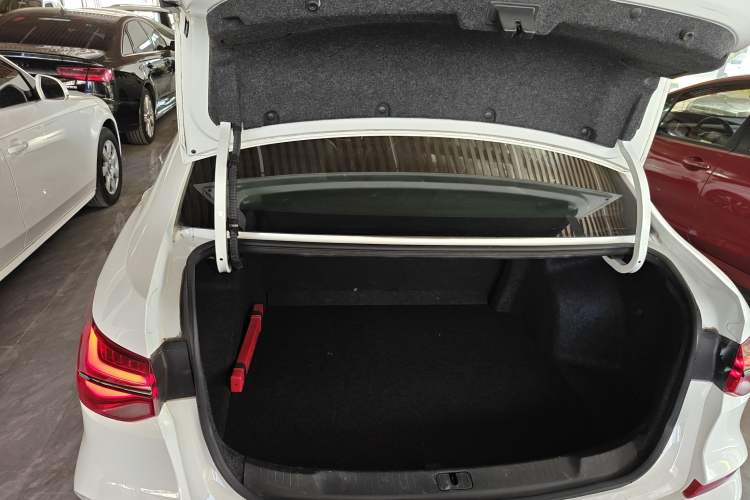 Used Chevrolet Monza 2020 Light Hybrid RS 330T Automatic Comfort Edition