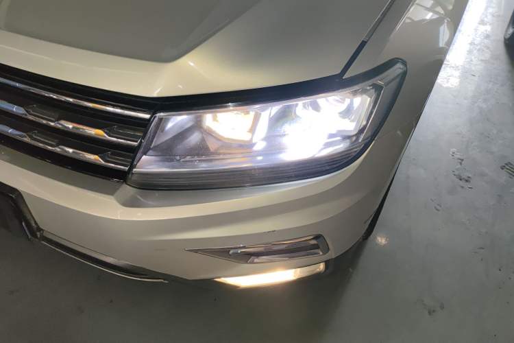 Used Volkswagen Tiguan L 2019 Updated Version 330TSI Automatic Two-Wheel Drive Panoramic Comfort Edition China VI Standard