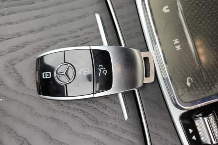 Used Mercedes-Benz E-Class 2021 Facelift E 260 L Sport Edition Vehicle Key