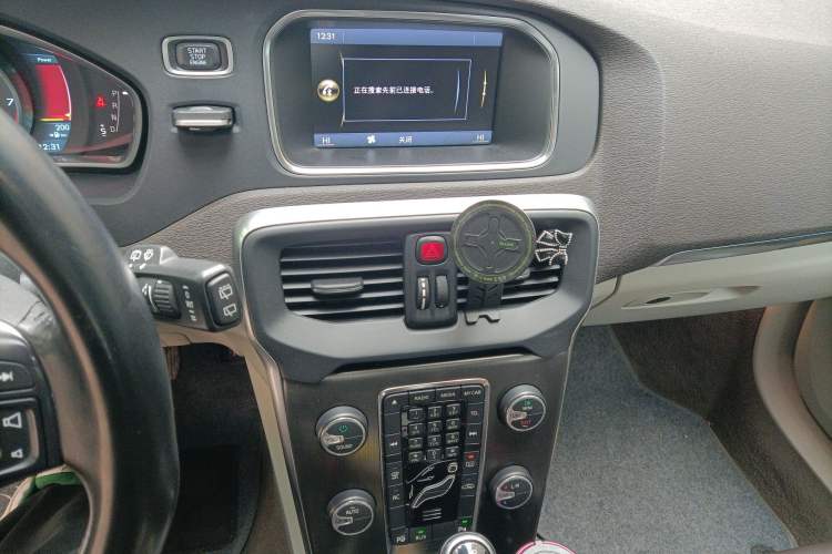 Used Volvo V40 2013 2.0T Zhiya Edition