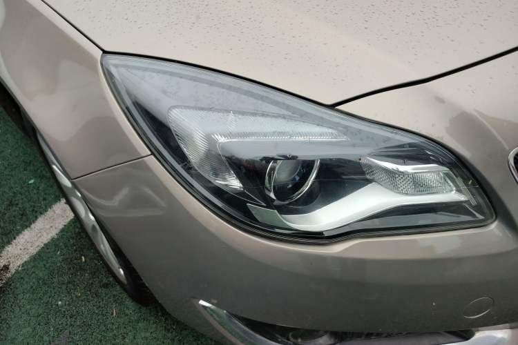 Used Buick Regal 2015 2.0L Leading Fashion Edition
