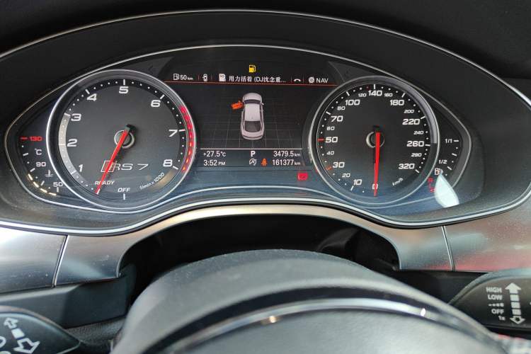 Used Audi A7 2014 35 FSI quattro Technology Edition Odometer Close Up