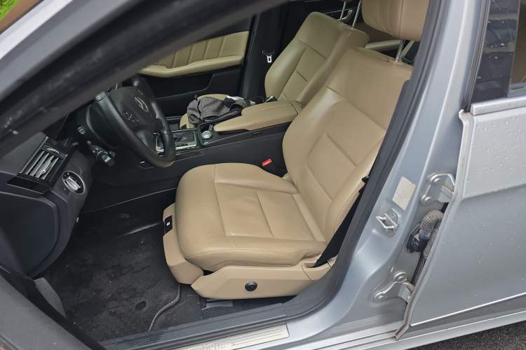 Used Mercedes-Benz E-Class 2011 E 260 L CGI Fashion Model
