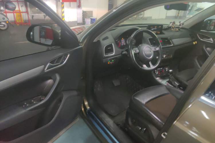 Used Audi Q3 2017 30 TFSI Fashion Model