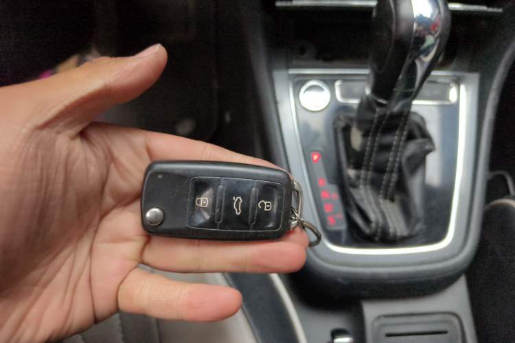 Used Volkswagen Cross Lavida 2014 1.4TSI DSG Vehicle Key