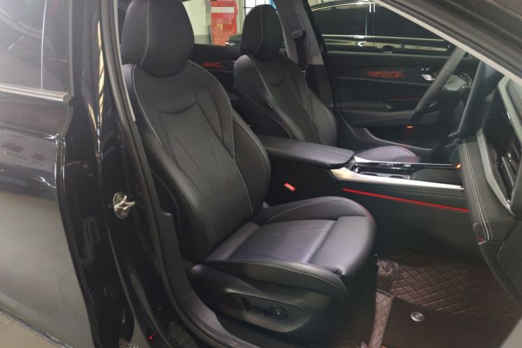 Used Volkswagen Passat 2025 Pro 380TSI Dragon Edition
