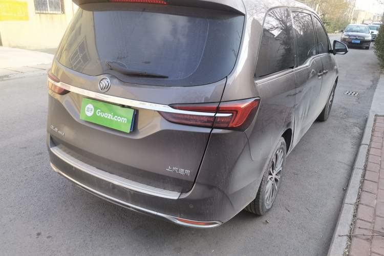 Used Buick GL8 2020 Land Cruiser Executive Class 652T Comfort Model
