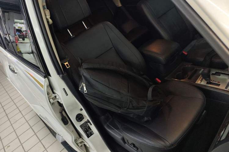 Used Mitsubishi Pajero 2018 3.0L Automatic Standard Edition
