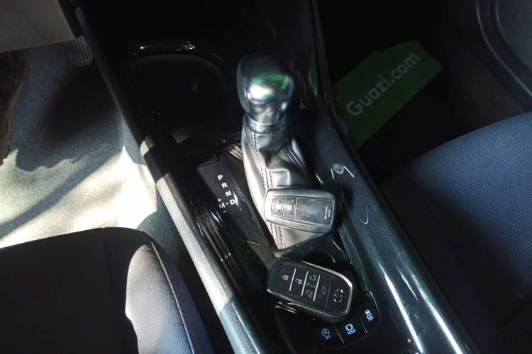 Used Toyota C-HR 2018 2.0L Leading Edition China V-standard