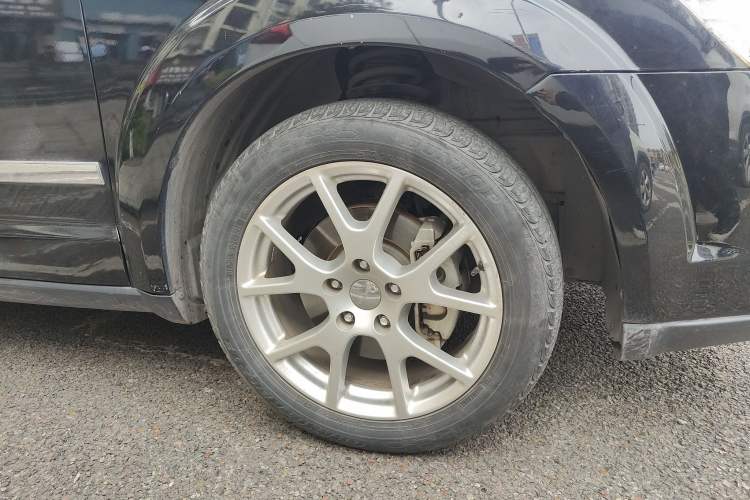 Used Dodge Journey 2013 2.4L Two-Wheel Drive Luxury Version