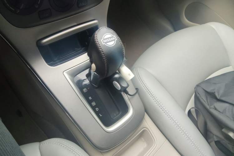 Used Nissan Sylphy 2012 1.8XE CVT Comfort Edition Gear Lever