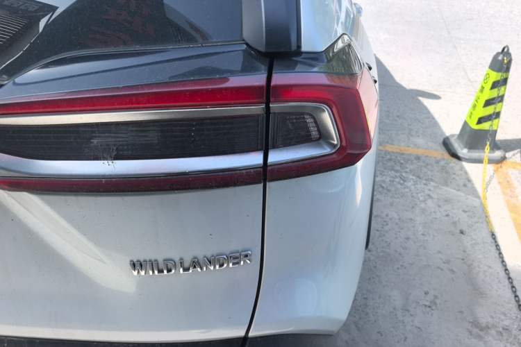 Used Toyota Wildlander 2023 2.0L CVT Two-Wheel Drive Leading Edition
