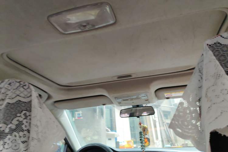 Used Toyota Levin 2016 Dual-Engine 1.8H GS E-CVT Elite Model with Sunroof
